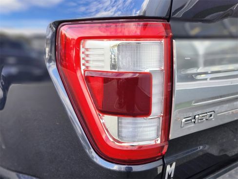 Used 2022 Ford F150 Limited image 8