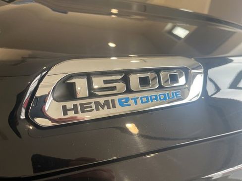 Used 2022 RAM 1500 Laramie image 7