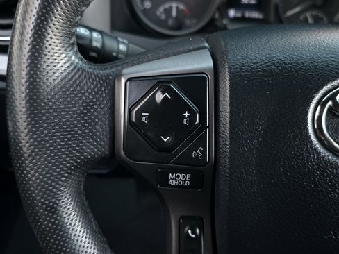 Used 2020 Toyota Tacoma TRD Sport image 16