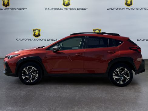 Used 2024 Subaru Crosstrek 2.0i Premium AWD/4WD image 2