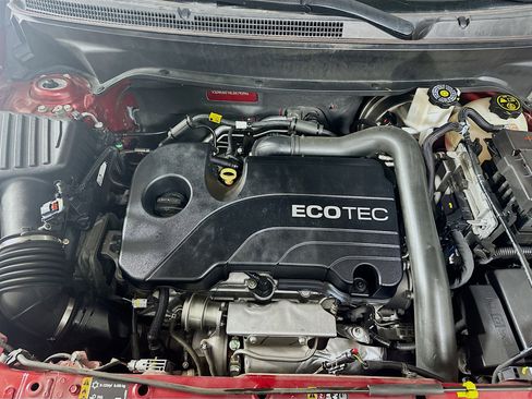 Used 2020 Chevrolet Equinox LT image 34