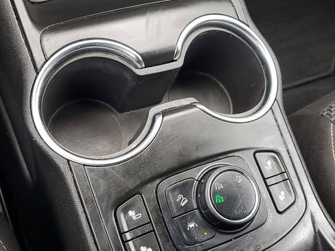 Certified 2023 GMC Terrain SLE w/ Driver Convenience Package image 29