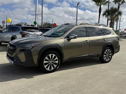 Used 2023 Subaru Outback Touring image 2