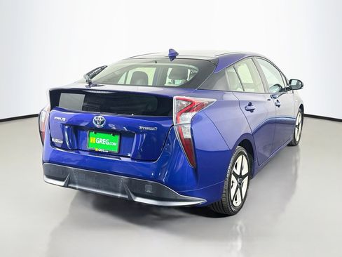 Used 2016 Toyota Prius Four Touring FWD image 10