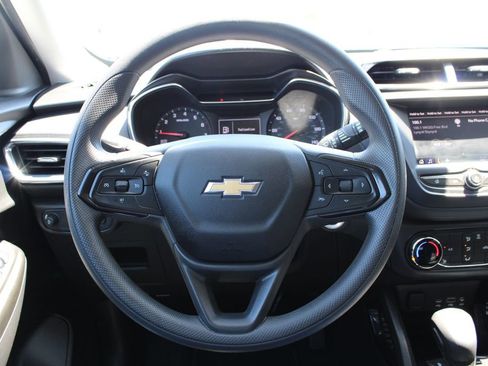 Used 2021 Chevrolet TrailBlazer LT FWD image 50