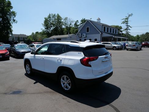 Used 2019 GMC Terrain SLE w/ Driver Convenience Package AWD/4WD image 5