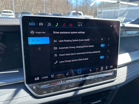 New 2026 Volkswagen Tiguan SE R-Line AWD/4WD image 18