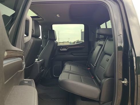 Used 2022 Chevrolet Silverado 1500 LT Trail Boss w/ LT Trail Boss Premium Package AWD/4WD image 25