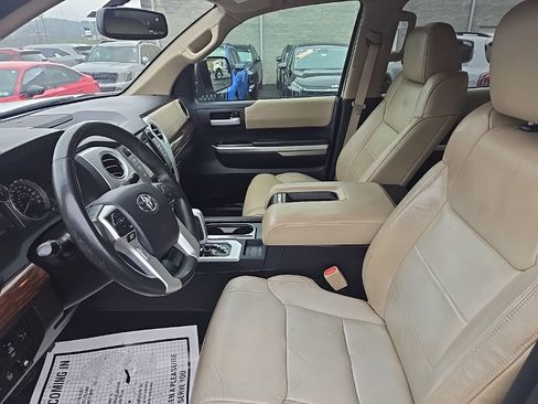 Used 2015 Toyota Tundra Limited w/ Limited Premium Package image 12