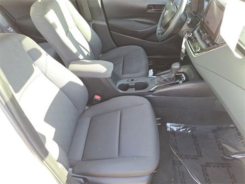 Used 2024 Toyota Corolla LE image 24