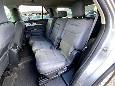 Certified 2025 Ford Explorer Active image 20