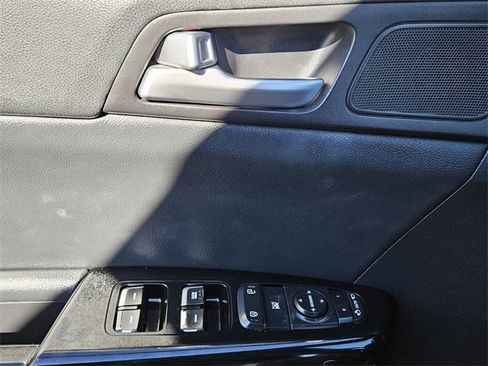 Used 2019 Kia Sportage SX image 27