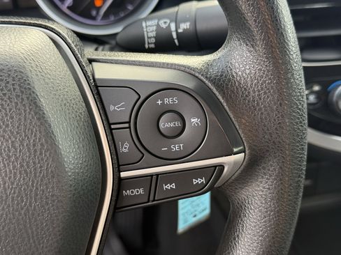 Used 2023 Toyota Camry LE image 17