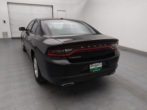 Used 2022 Dodge Charger SXT w/ Driver Convenience Group image 6