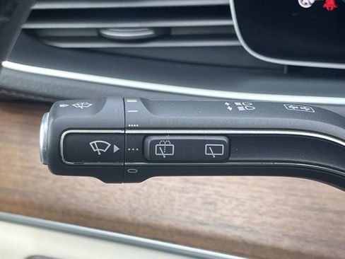 Certified 2023 Mercedes-Benz GLS 450 4MATIC image 40