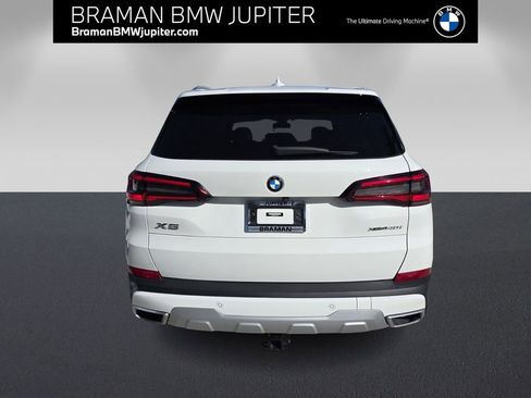 Certified 2022 BMW X5 xDrive40i w/ Premium Package image 5