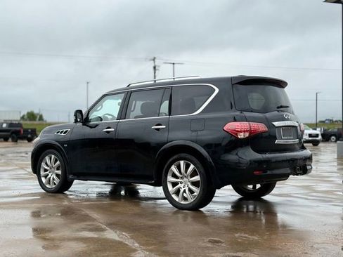 Used 2014 INFINITI QX80 4WD w/ Deluxe Touring Package image 5