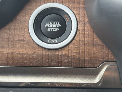 Used 2022 RAM 1500 Limited w/ Body Color Bumper Group image 28