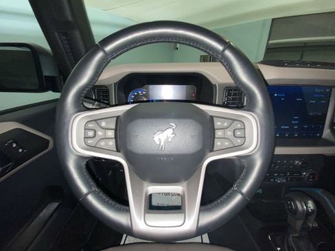 Used 2024 Ford Bronco Wildtrak AWD/4WD image 14