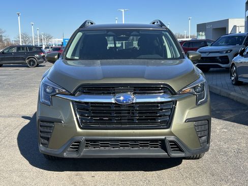 Used 2024 Subaru Ascent Premium w/ Convenience Package image 2