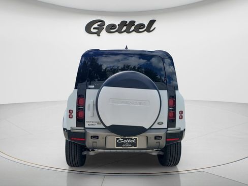 Used 2023 Land Rover Defender 110 X-Dynamic SE AWD/4WD image 5