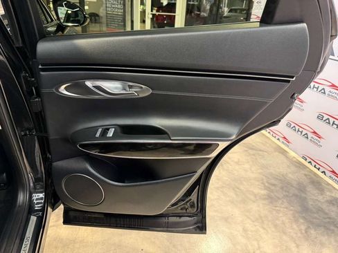 Used 2025 Genesis GV70 2.5T AWD/4WD image 40