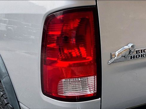 Used 2015 RAM 2500 Big Horn image 31