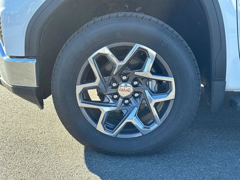 New 2025 GMC Sierra 1500 SLT w/ SLT Premium Plus Package image 10