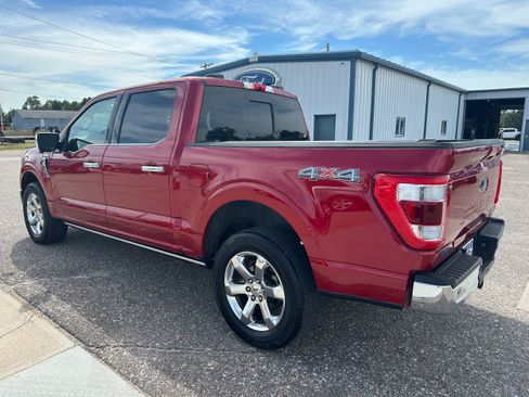 Used 2022 Ford F150 Lariat w/ Equipment Group 502A High AWD/4WD image 4