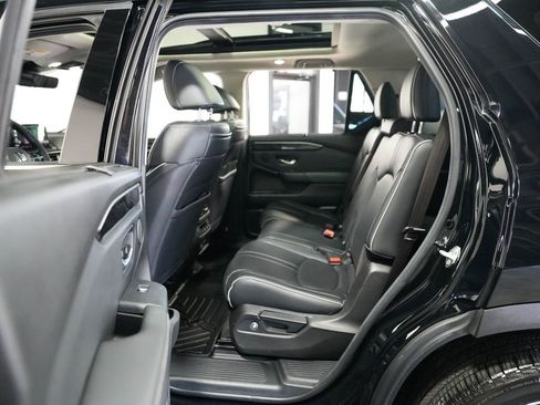Used 2025 Honda Pilot Elite image 33