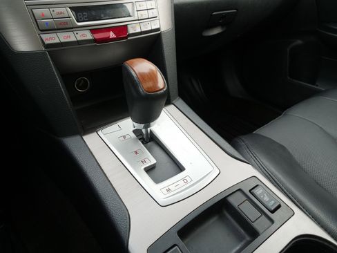 Used 2014 Subaru Outback 2.5i Limited image 28