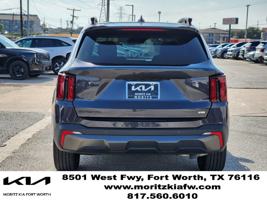 Certified 2025 Kia Sorento X-Line EX AWD/4WD image 5