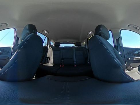 Used 2024 GMC Terrain SLE image 42