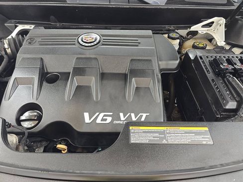 Used 2013 Cadillac SRX FWD image 3
