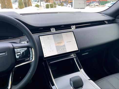 New 2026 Land Rover Range Rover Evoque S AWD/4WD image 6