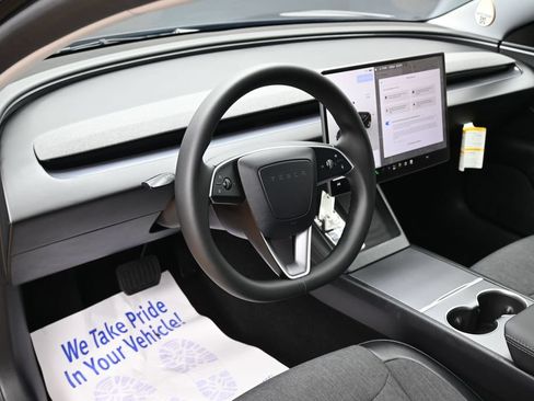 Used 2026 Tesla Model 3 RWD image 16
