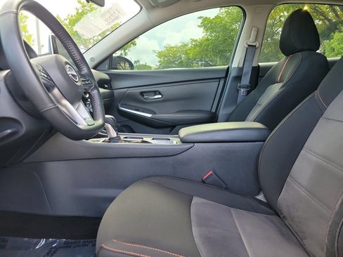 Certified 2024 Nissan Sentra SR FWD image 24