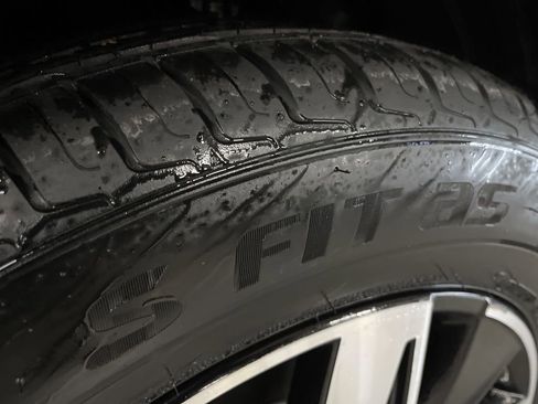 Used 2021 Kia Sorento S w/ Panoramic Sunroof Package image 14