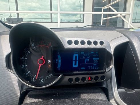 Used 2016 Chevrolet Sonic LT FWD image 18