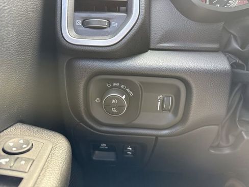 Used 2023 RAM 1500 Big Horn image 29