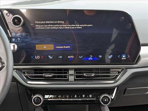 New 2025 Chevrolet Equinox EV RS image 13