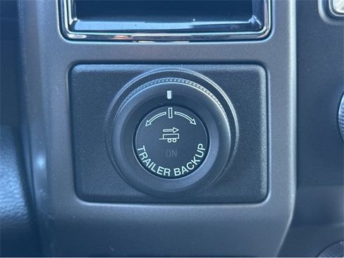 Certified 2021 Ford Expedition XLT image 31