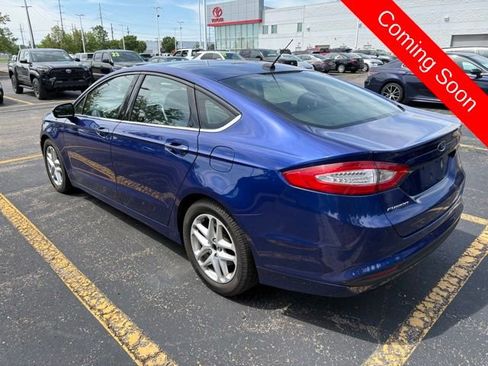 Used 2014 Ford Fusion SE FWD image 6