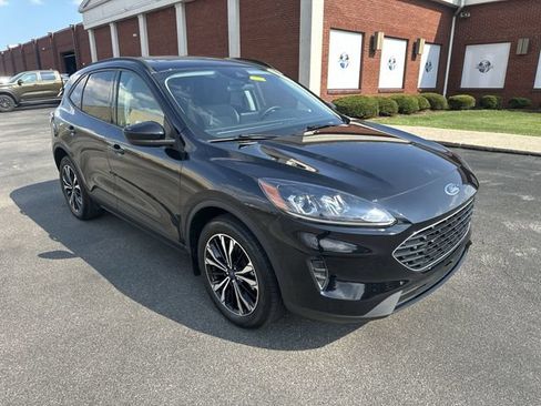Used 2022 Ford Escape SE w/ SE Sport Appearance Package AWD/4WD image 11