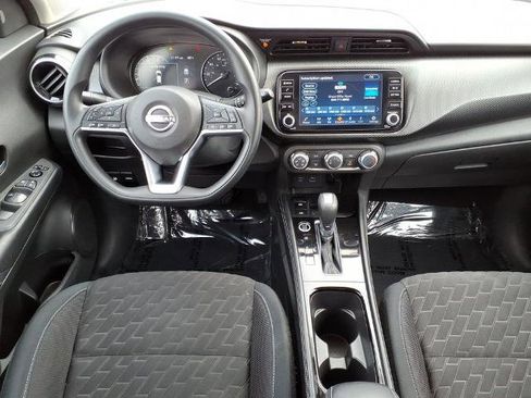 Certified 2023 Nissan Kicks SV FWD image 9