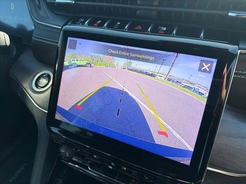 Certified 2023 Jeep Grand Cherokee L Overland w/ Rear Seat Video Group I AWD/4WD image 25