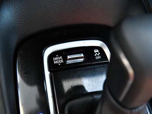 Used 2026 Toyota Corolla SE w/ SE Package FWD image 26