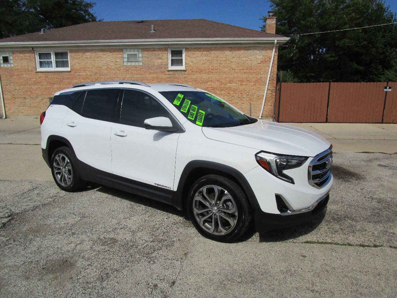 Used 2019 GMC Terrain SLT w/ Preferred Package FWD image 1