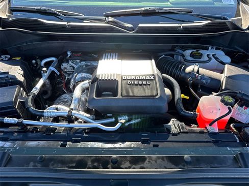 Used 2025 Chevrolet Silverado 1500 LT Trail Boss w/ LT Trail Boss Premium Package image 8