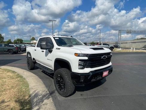 New 2025 Chevrolet Silverado 2500 Custom w/ Custom Value Package AWD/4WD image 6